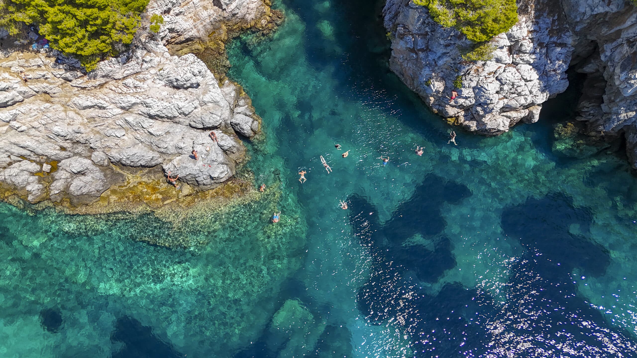 Blue Lagoon Vourvourou: Sailing Day Trips, Swimming Spots and What to Expect